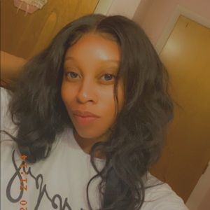 Meet your Posher, Alana